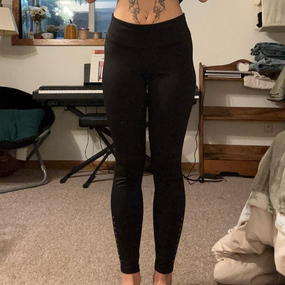 Old Navy Dry Fit Mid Rise Black Leggings